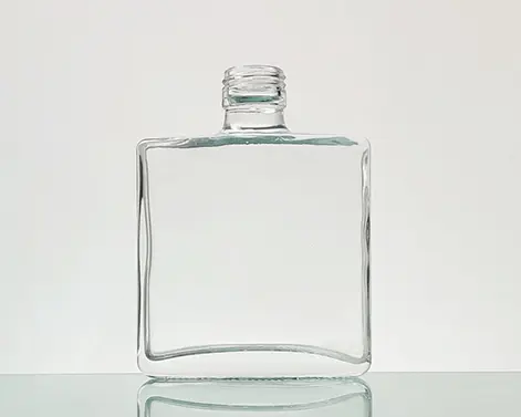 150ml Prostokątna butelka rumu Extra White Flint Short Neck